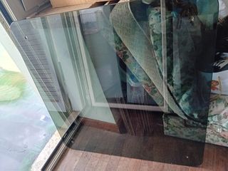 Tavolino in acciaio on base di critsallo