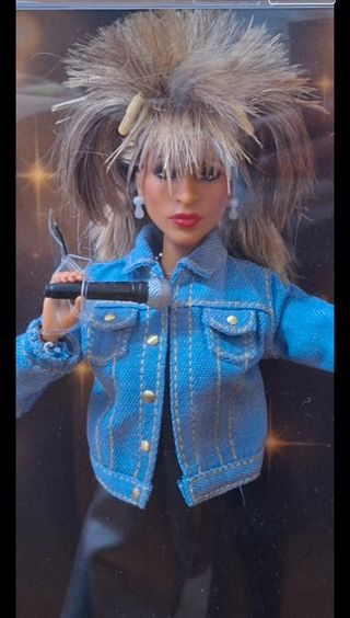 Barbie Tina Turner 2022