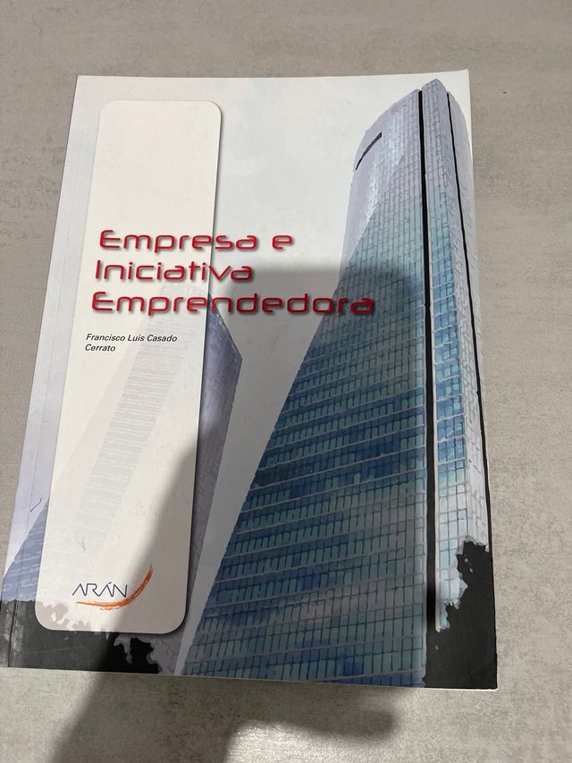 Libro empresa e iniciativa emprendedors
