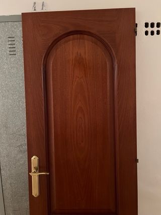 PUERTA MADERA SAPELI