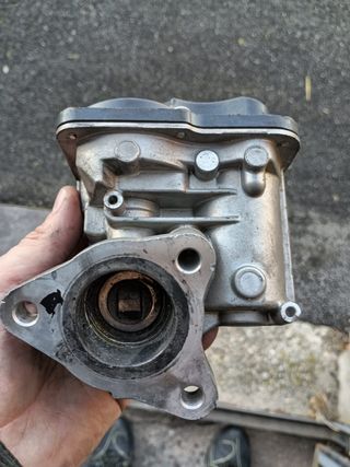 VAL EGR H8201143495 147104647R HU1501000211 NV200 