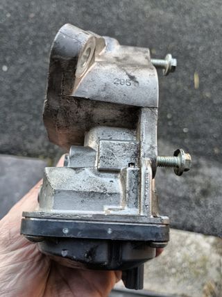 VAL EGR H8201143495 147104647R HU1501000211 NV200 