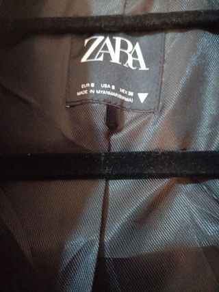 Chaqueta  negra zara