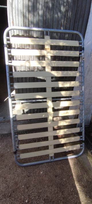 2 somieres de lamas metálicas  105cm ancho, 180 cm