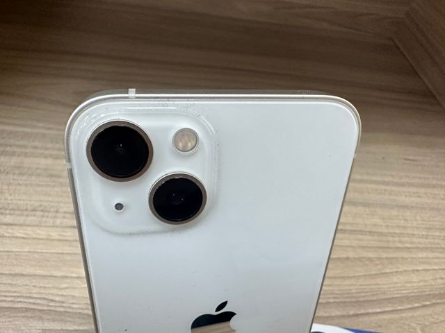 Apple iPhone 13 256GB Color Blanco Bateria 89%.