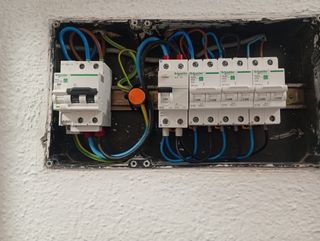 ELECTRICISTA DOMICILIARIO 
