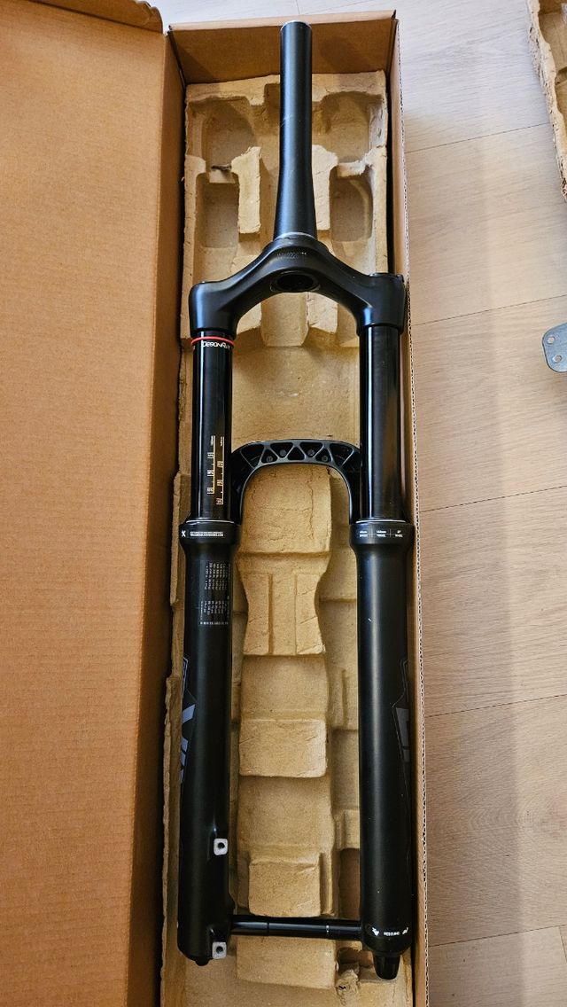 RockShox Lyrik select 29"