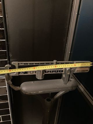 Bascula de farmacia antigua