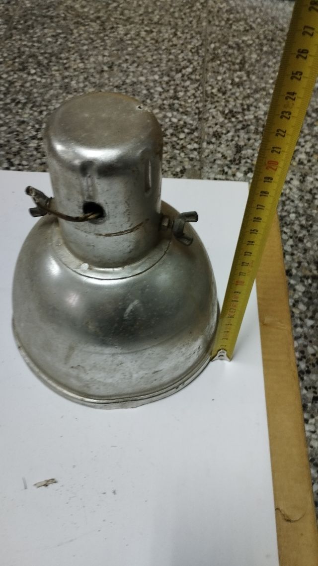 Lámpara industrial flector antigua