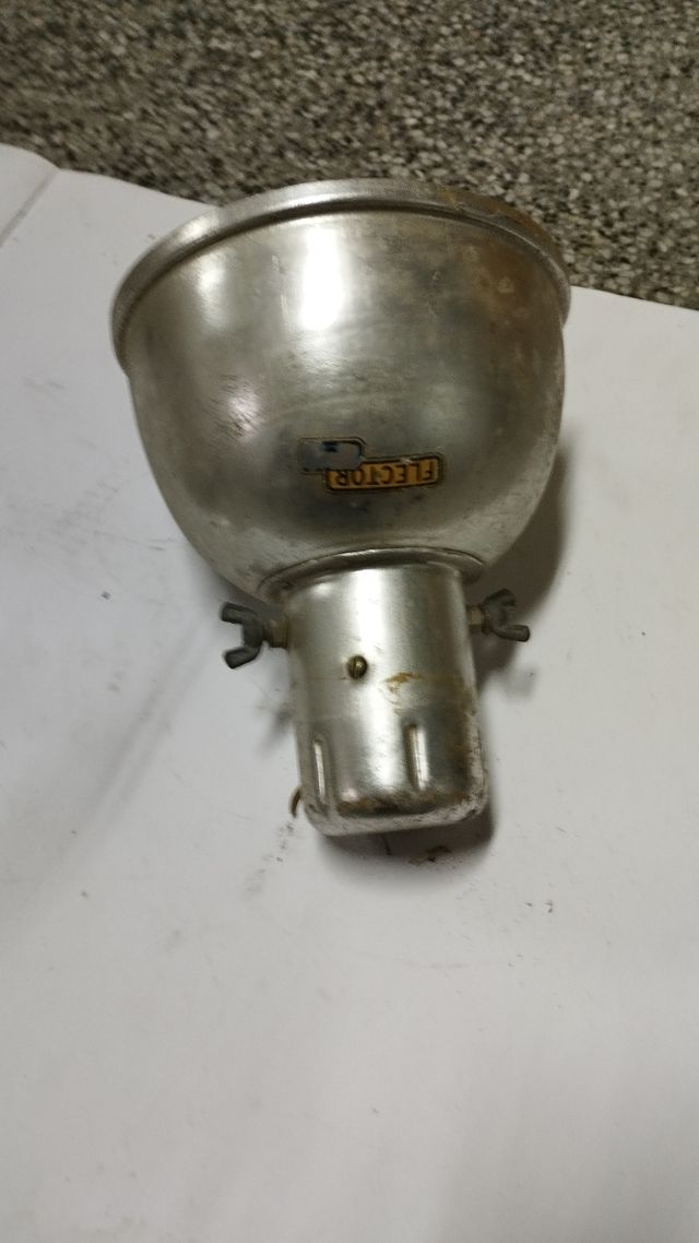 Lámpara industrial flector antigua