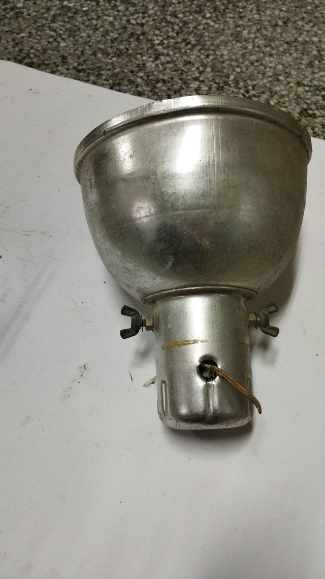 Lámpara industrial flector antigua