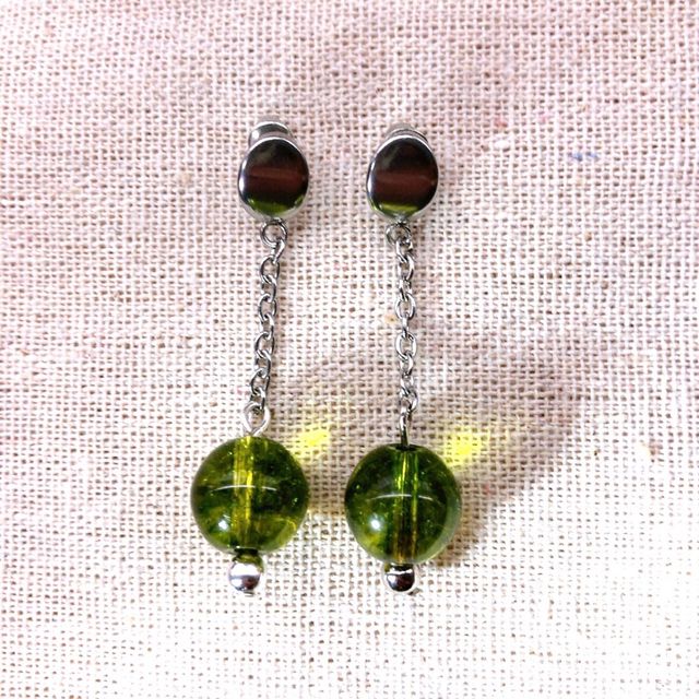 Pendientes de olivina