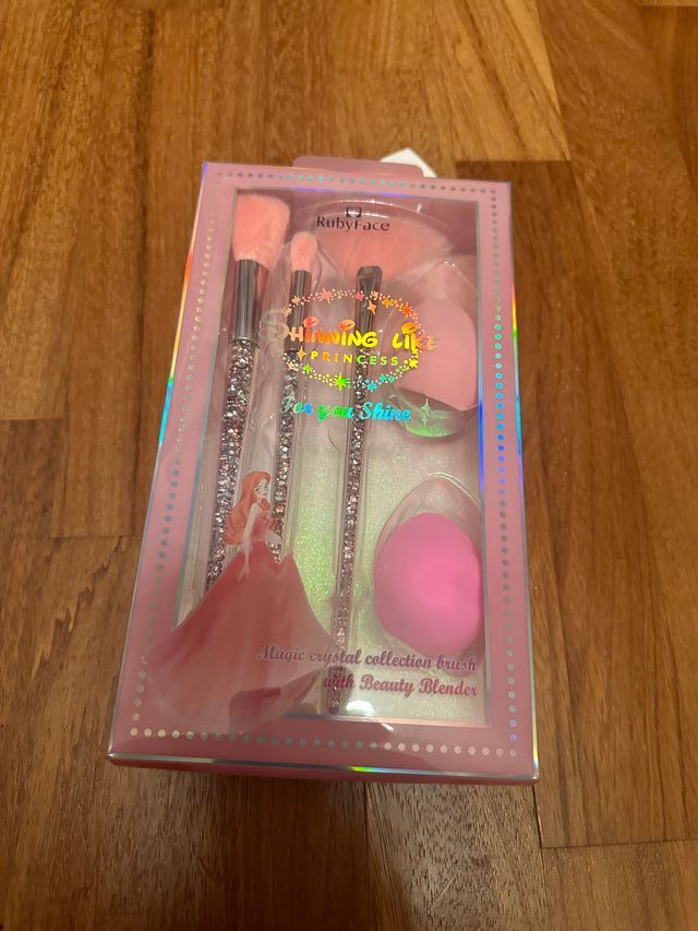 Set pennelli Shinning Like Princess