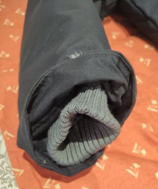 parka negra de plumas Columbia