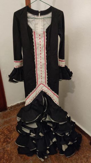 Traje de flamenca exclusivo