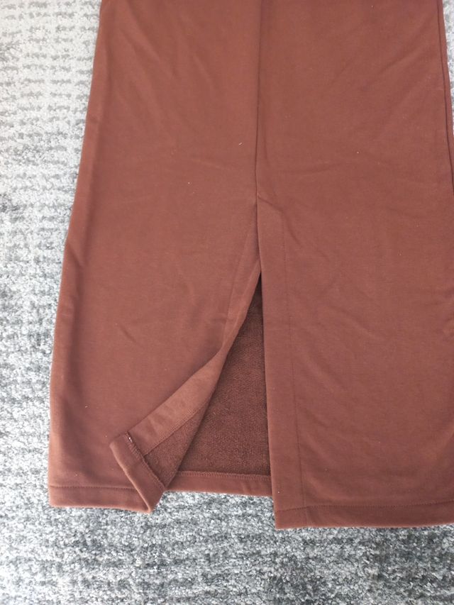 Falda midi ideal embarazo