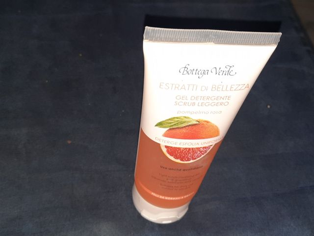 Scrub gel detergente Bottega verde 