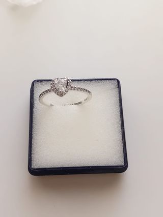 Anillo corazón relieve PANDORA