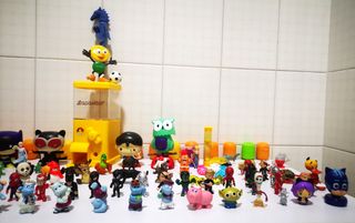 Figuras muñecos Huevos Kinder, Lacasitos, Lego,Toy