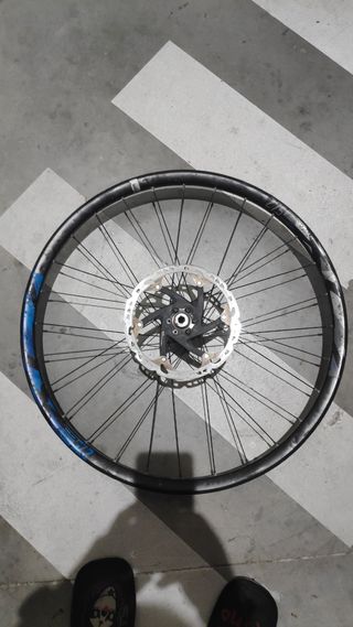 Ruedas 27'5 boost. Juego. 