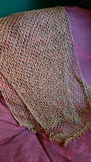 Chal de ganchillo y cristal