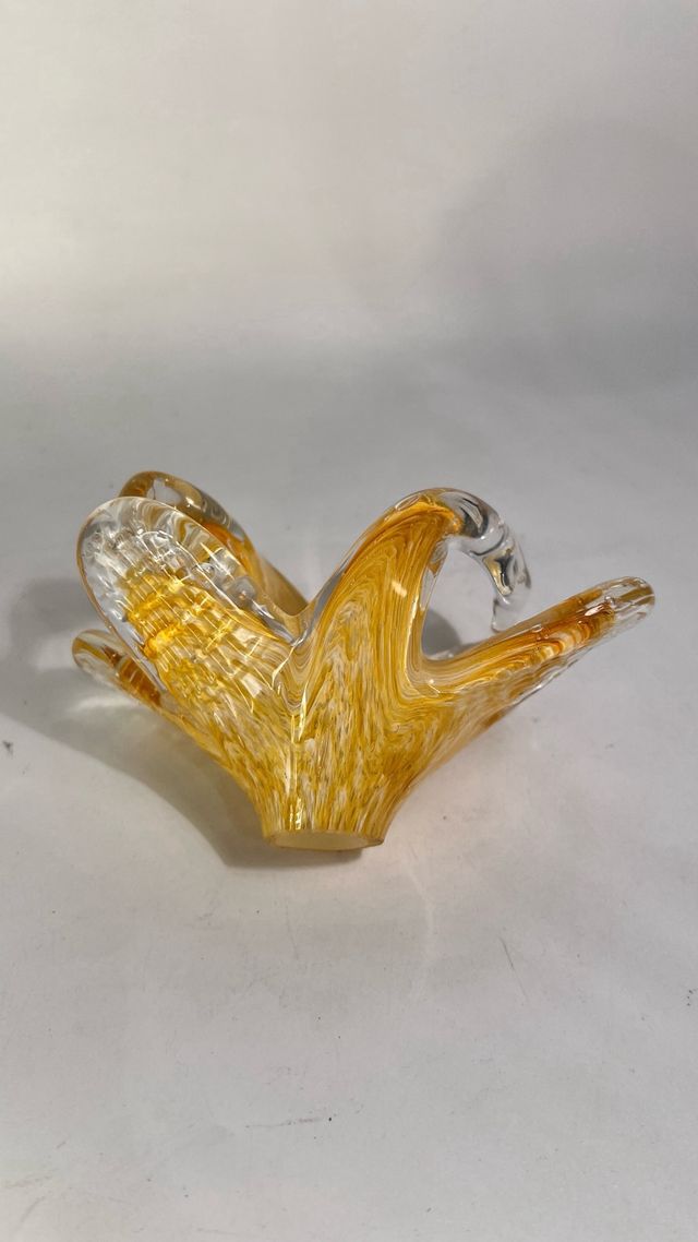 Piccolo cestino in vetro soffiato giallo, murano