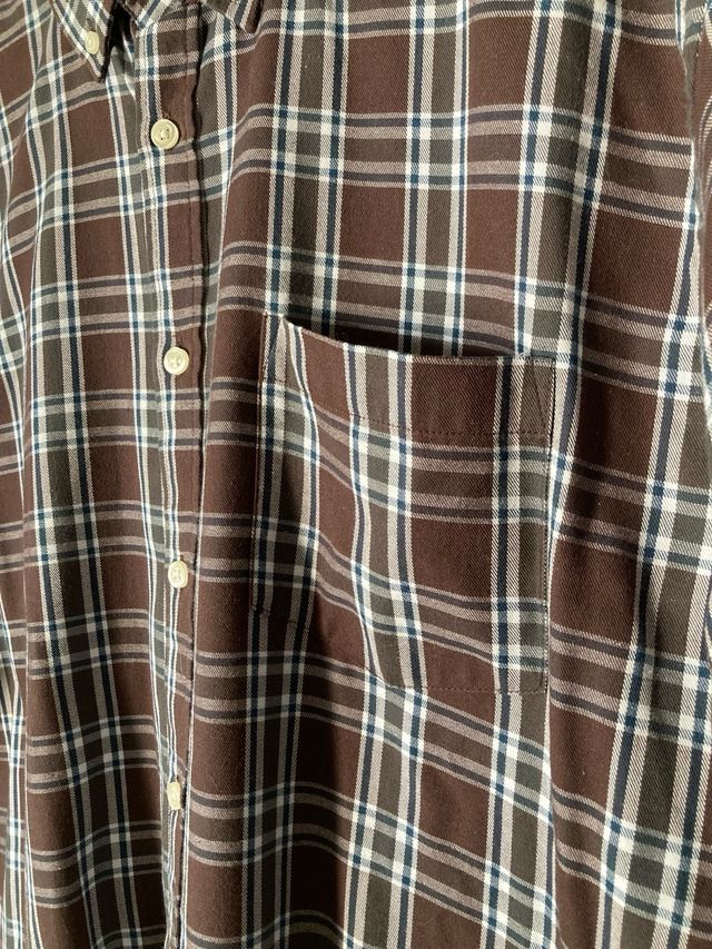 Camisa de cuadros marrón