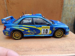 SUBARU DE SOLIDO ESCALA 1.18