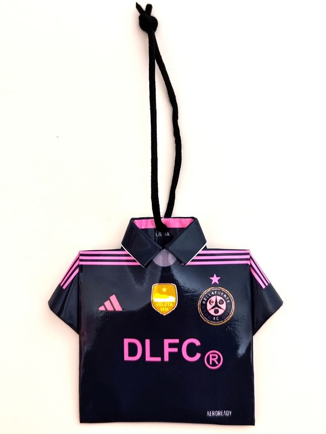 Dellafuente fans ultras cantante veleta