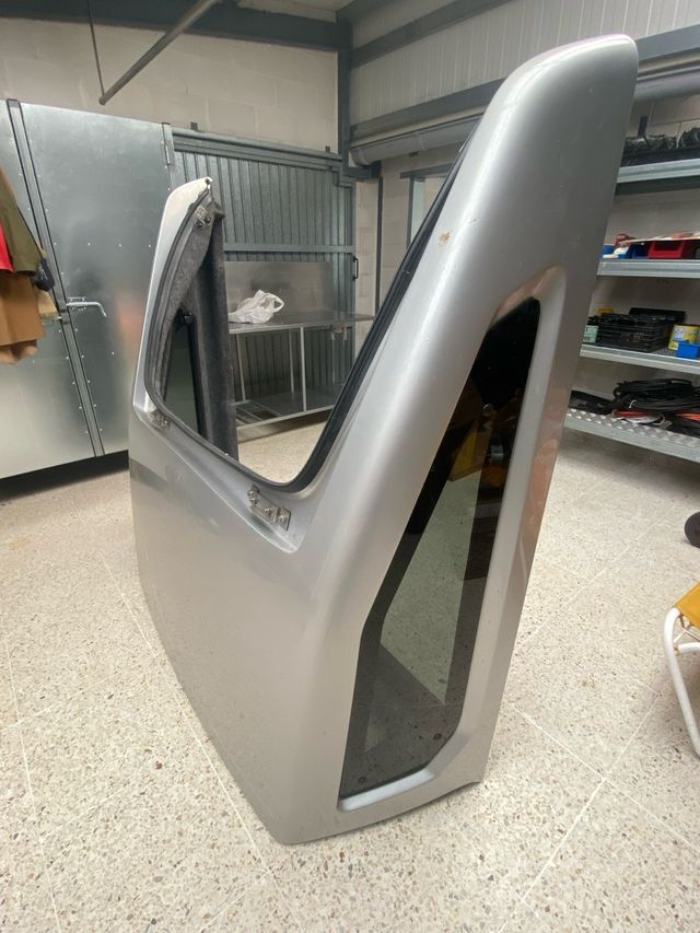 Capota Nissan Navara: 697 986 774