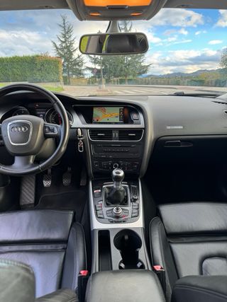 Audi A5 S-line 3.0 Quattro LEER BIEN