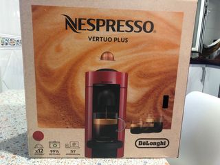 Cafetera Nespresso sin estrenar