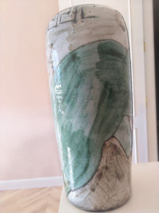 Jarrón de cerámica artesanal