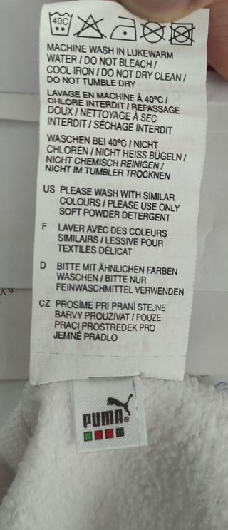 sudadera blanca Puma