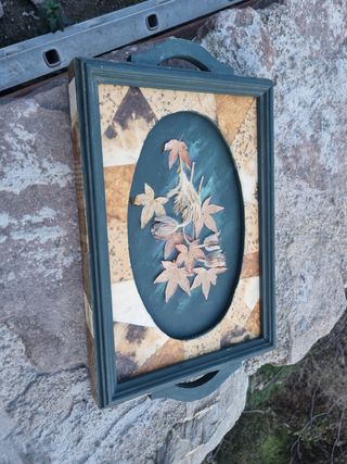 Bandeja decorada.40 cm larga,24 cm ancha