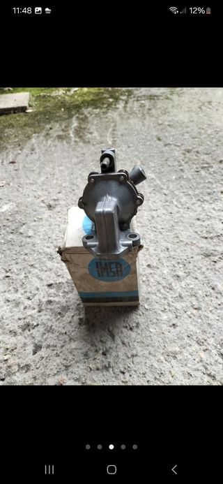 Se vende bomba de gasolina  inssa nueva seat 600