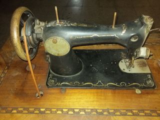 maquina coser antigua