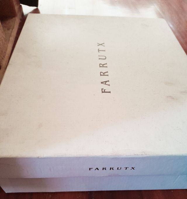 Botas blancas altas Farrutx nuevas.