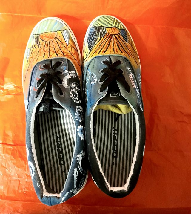 Zapatillas  pintadas a mano