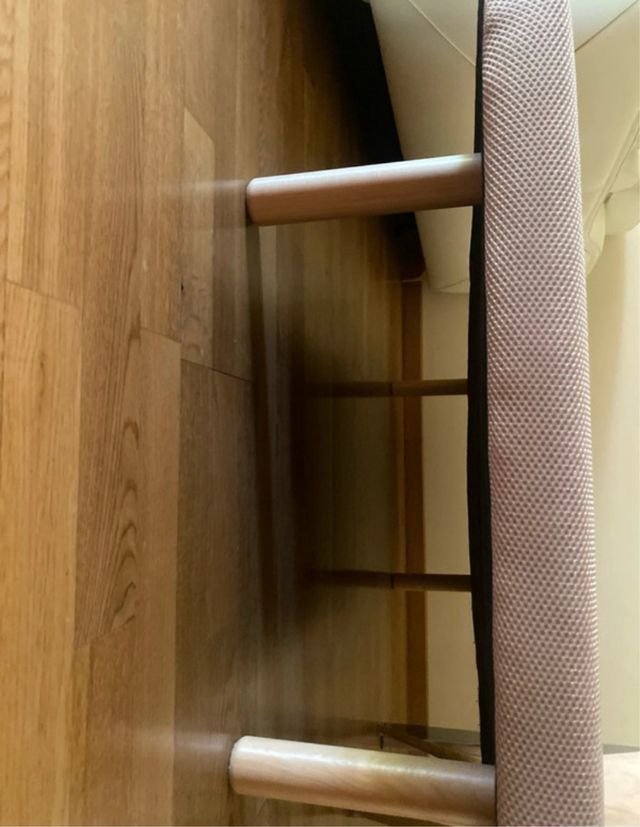 Base tapizada + patas