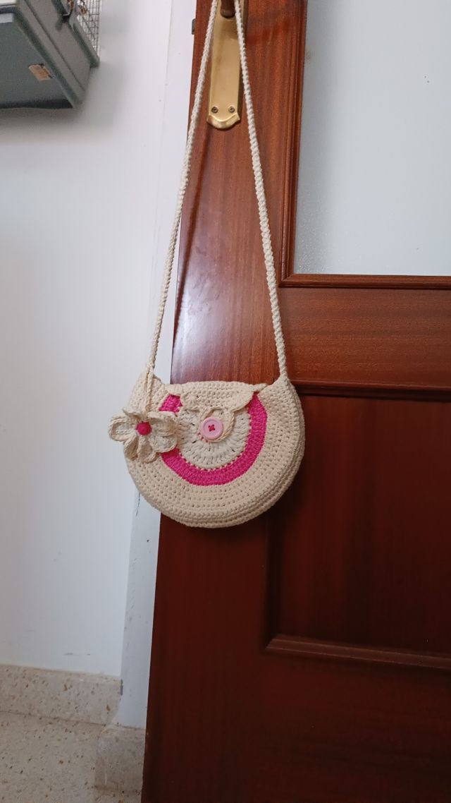 Bolso de niña a crochet