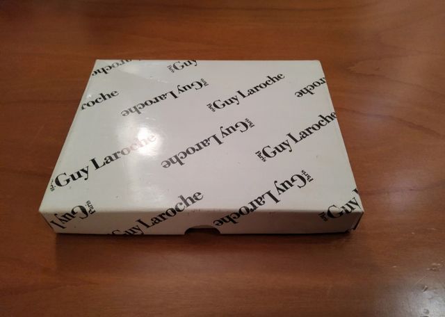 Portafoglio marca Guy Laroche in pelle