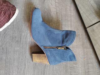 Botines piel natural 38.