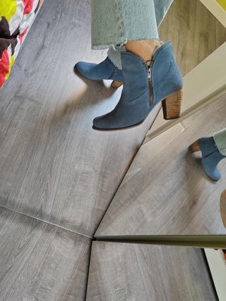 Botines piel natural 38.