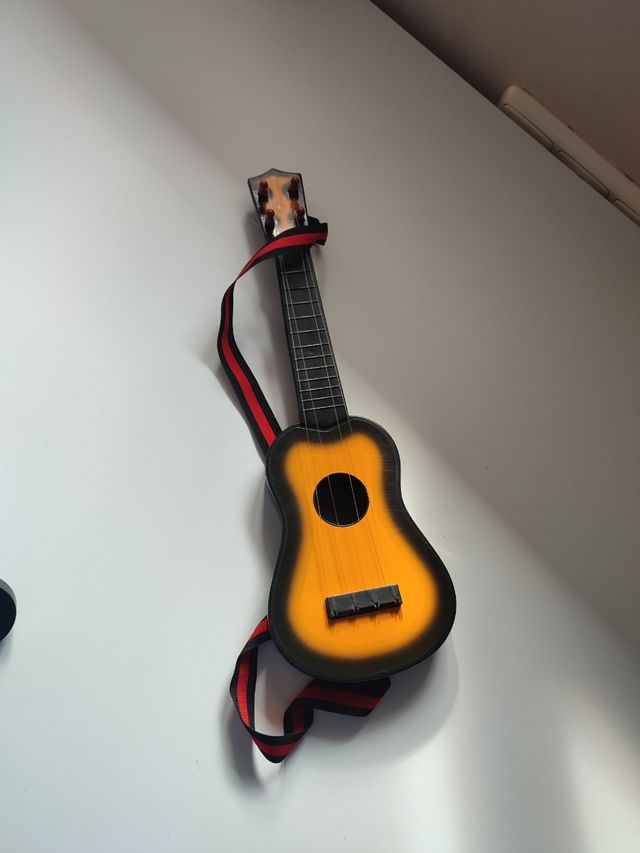 Guitarra niño