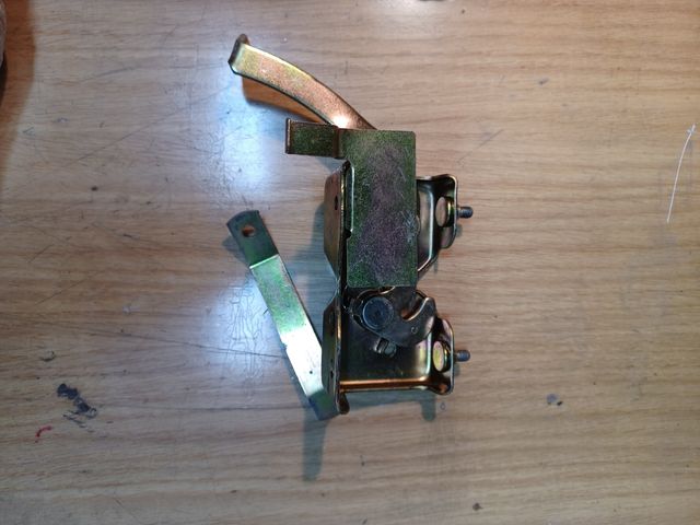 Serratura sedile Peugeot sv 125