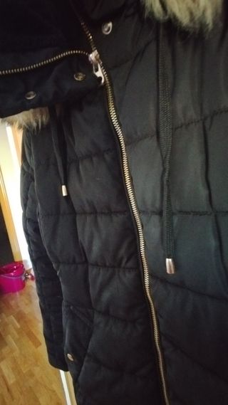 Abrigo/plumas zara