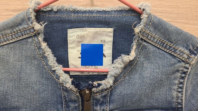 Cazadora vaquera niña (T. 4-5 a).