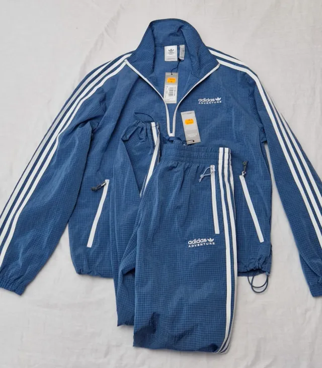 Chándal Deportivo Completo Adidas Adventure.