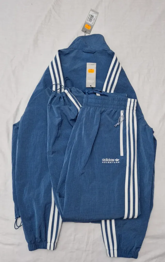 Chándal Deportivo Completo Adidas Adventure.